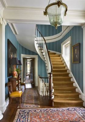 Design of hallway in house in colonial style.