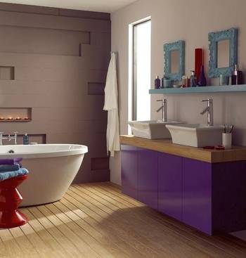 Bathroom example in private house in fusion style.