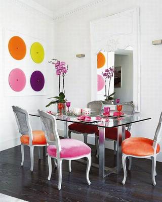Dining room example in private house in fusion style.