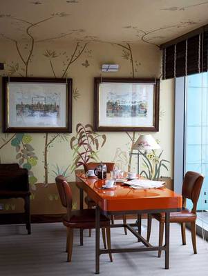 Design of dining room in country house in oriental style.