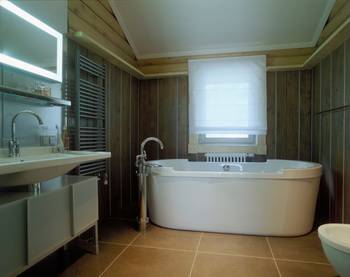 Bathroom example in house in oriental style.