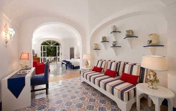 Design of hallway in cottage in Mediterranean style.