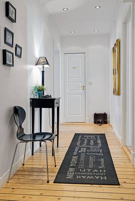Photo of hallway in cottage in scandinavian style.