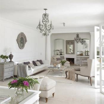 French Elegance in White Tones: Airy Provençal Interior with Neoclassical Elements