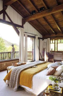 Bedroom example in private house in Chalet style.