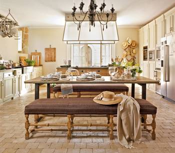 Beautiful example of kitchen in cottage in Mediterranean style.