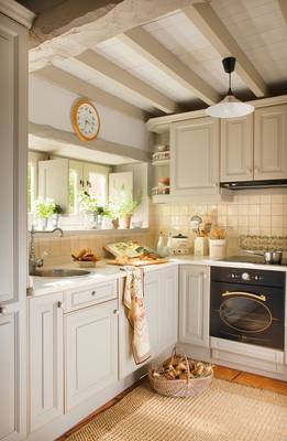 Kitchen in country house in Mediterranean style.