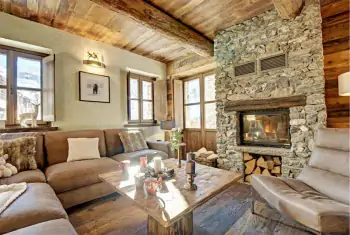 Alpine Chalet: The Harmony of Stone and Wood in a Cozy Mountain Interior