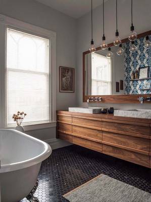Beautiful example of bathroom in cottage in contemporary style.