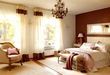 Option of bedroom in private house in renaissance style.